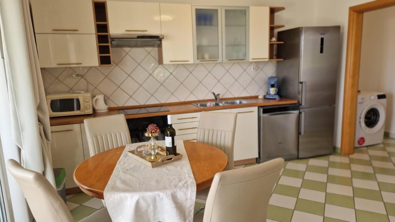 Apartments Manuel Banjol Luaran gambar