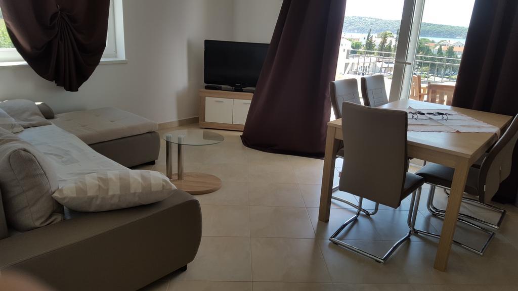 Apartments Manuel Banjol Luaran gambar